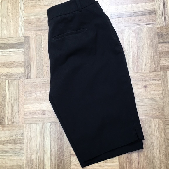 Classic WHBM black bermuda shorts - Picture 5 of 8